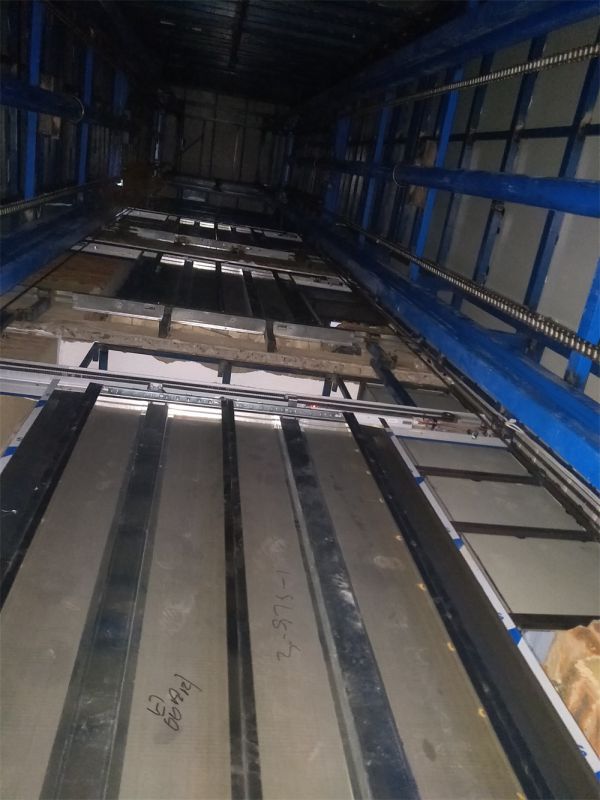 云南省疾控倉庫運送疫苗液壓貨梯案例